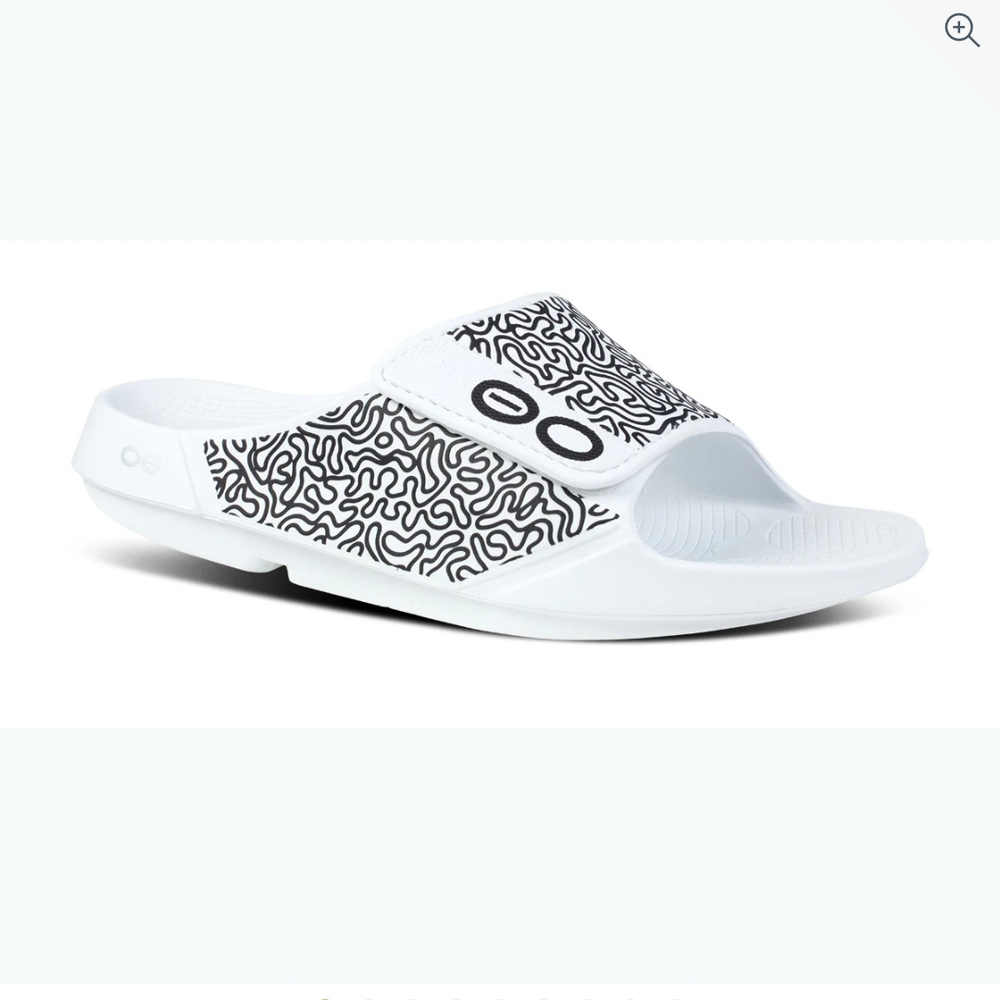OOFOS Athletic Shoes White Black Minimalist Design - OOAHH Sports FLEX (Unisex)